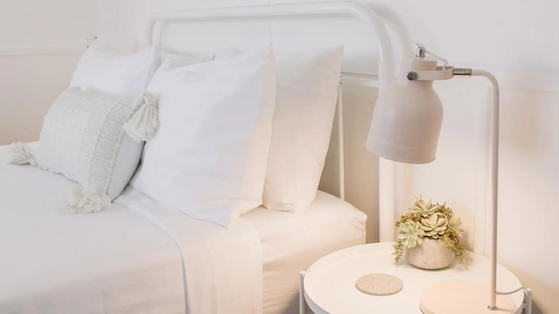 Beachside Pet-Friendly Retreat In Mooloolaba Holiday home