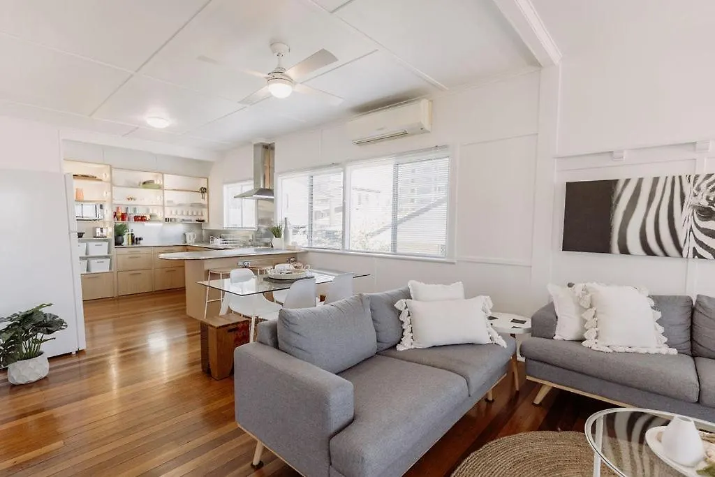 Holiday home Beachside Pet-Friendly Retreat In Mooloolaba Australia