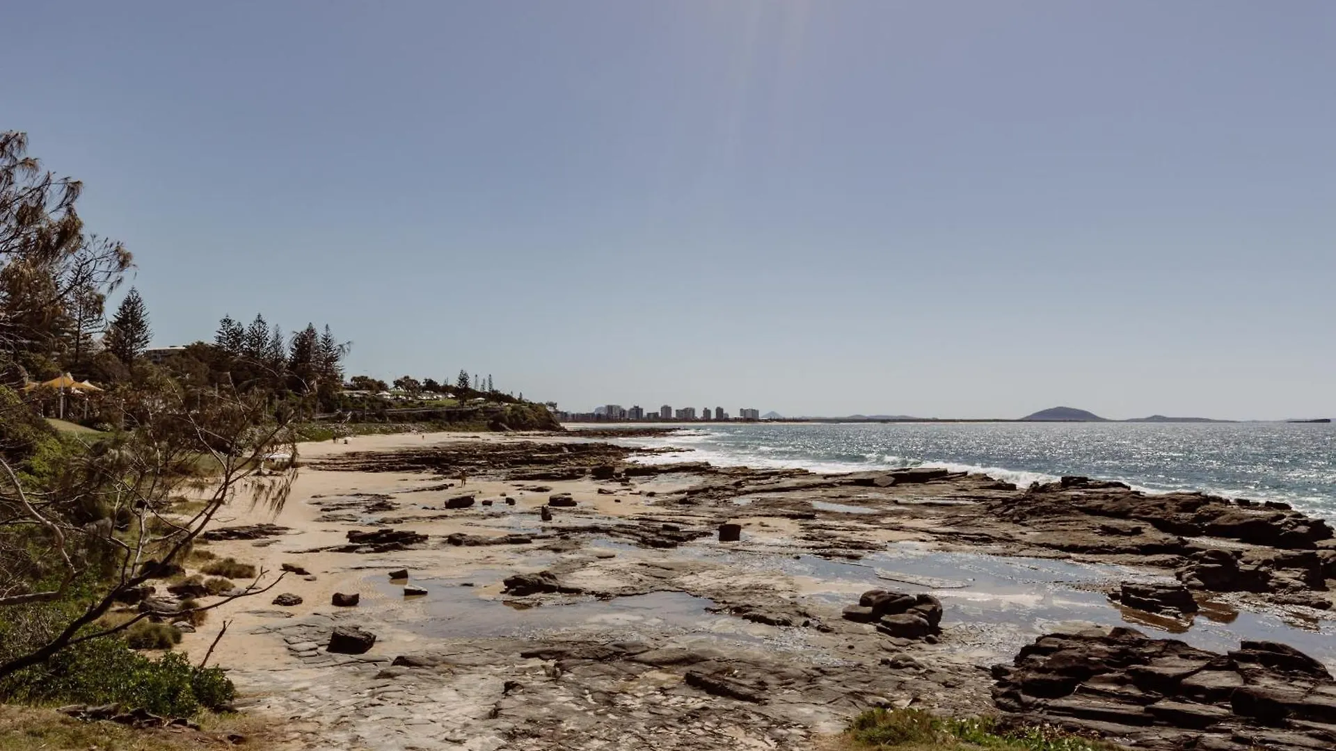 Beachside Pet-Friendly Retreat In Mooloolaba Holiday home